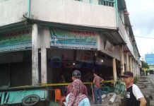 Teler, Bawa Fortuner Tabrak Gerobak dan Toko Emas