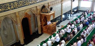 Salat Idul Adha di Masjid Agung Oesman Al-Khair