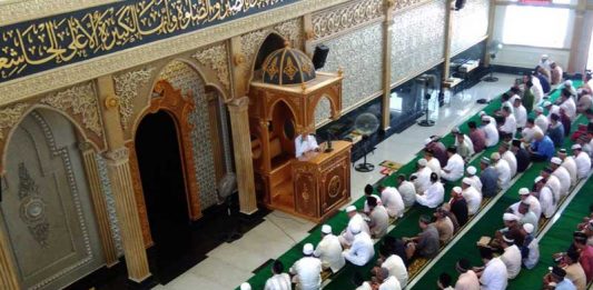 Salat Idul Adha di Masjid Agung Oesman Al-Khair