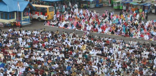 Khatib Ingatkan Umat Jaga Generasi Islam