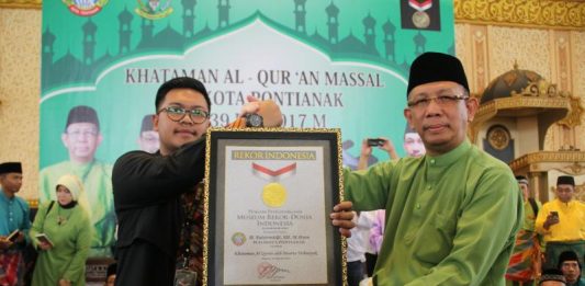 Khataman Alquran dan Pokok Telok Pecahkan Rekor MURI