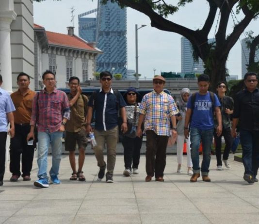 Ternyata di Negara Semaju Singapura pun Ada Pengemisnya