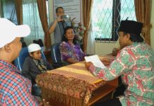 Kisah Ibu non Muslim Mengantar Anaknya Memeluk Islam