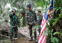 Berkibar di Wilayah Indonesia