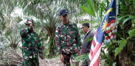 Berkibar di Wilayah Indonesia