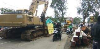 Pengerjaan Jembatan Bansir Telat, Ancam Jalan Negara