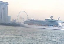 Dari Ferry, Penampakan Batam dengan Negeri “Singa” Sungguh Beda