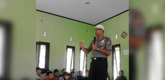 Kapolres Singkawang Go to School