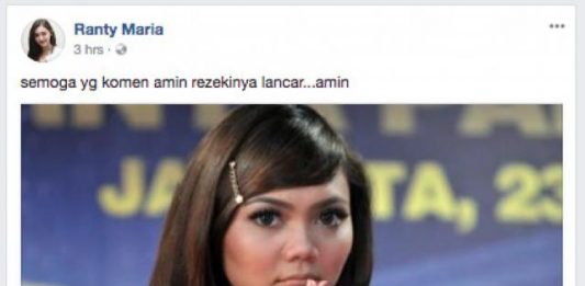 Memanfaatkan Artis Lepas Jilbab