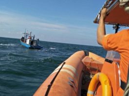 Hujan Deras, Dua Nelayan Hanyut