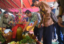 Askiman Hadir di Upacara Adat Menoet