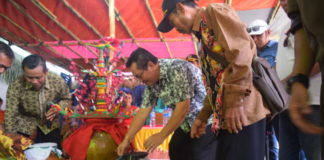 Askiman Hadir di Upacara Adat Menoet