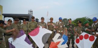 Layangan Tidak Boleh Dimainkan di Tengah Kota