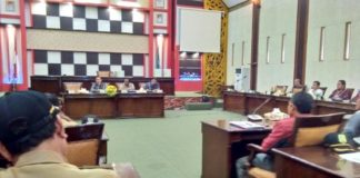 Masyarakat Datangi DPRD