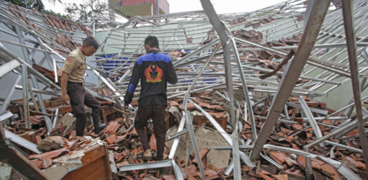 Telan 3 Korban Jiwa, 10 Kabupaten Rusak Parah