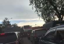 Macet Panjang, Makan Waktu Dua Jam