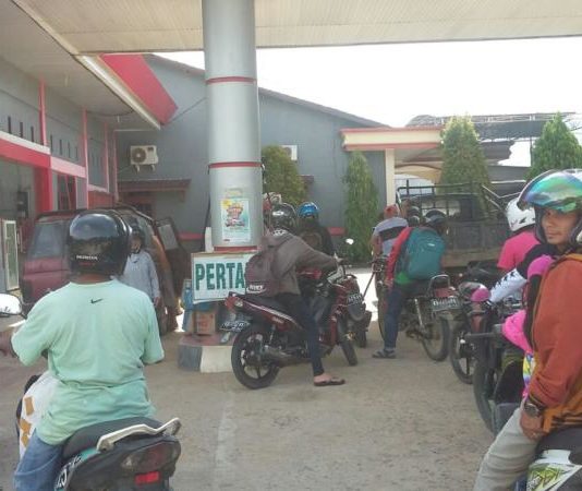 Dewan Desak Tutup SPBU yang Prioritaskan Pembeli Jeriken