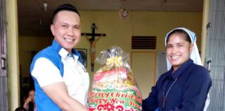 Jelang Natal dan Tahun Baru, FIF Berbagi Kasih