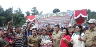 Pemprov Kalbar Gelar Pasar Murah di Kabupaten Landak