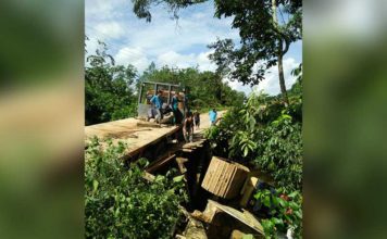 Dilintasi Truk Pengangkut Excavator PT. MBJ, Jembatan Utama di Pekawai Ambruk