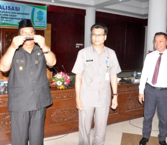 Mempawah Pionir Gerakan Transaksi Nontunai