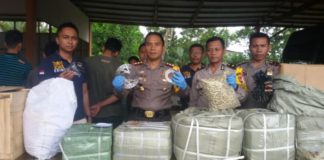 Polisi Perbatasan Sita Sparepart Senilai Rp1 Miliar