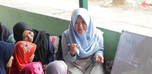 Keseruan Berbagi Ilmu dan Peduli Sesama ala Hima ESA