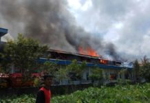 Sebelum Jumatan, 8 Rumah Kopel Hangus