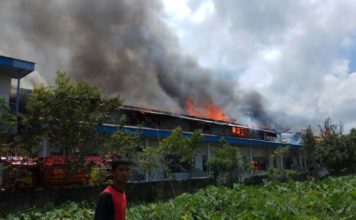 Sebelum Jumatan, 8 Rumah Kopel Hangus
