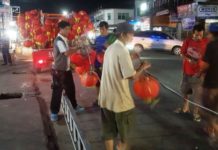 Pajang Replika Anjing Hingga Pasang Ribuan Lampion