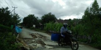 Tingkatkan Infrastruktur Poros Teluk Kalong-Merbau