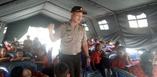 30 Pelajar SDN 43 Dungun Perapakan Belajar di Tenda