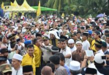 Ribuan Jamaah Hadiri Tabligh  Akbar Bersama Syekh Ali Jaber