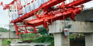 Crane Proyek Double Track Runtuh, Empat Meninggal