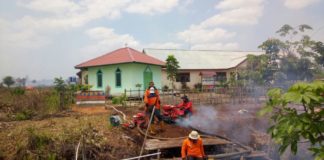 Dua Sekolah Dikepung Asap, Siswa Dipulangkan Lebih Awal