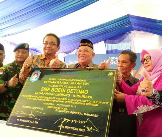 Peresmian Dua Ruang Kelas SMP Boedi Oetomo Kubu Raya