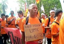 Ratusan Buruh Demo di DPRD Singkawang