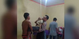 Suami Tidur, Istri Gantung Diri