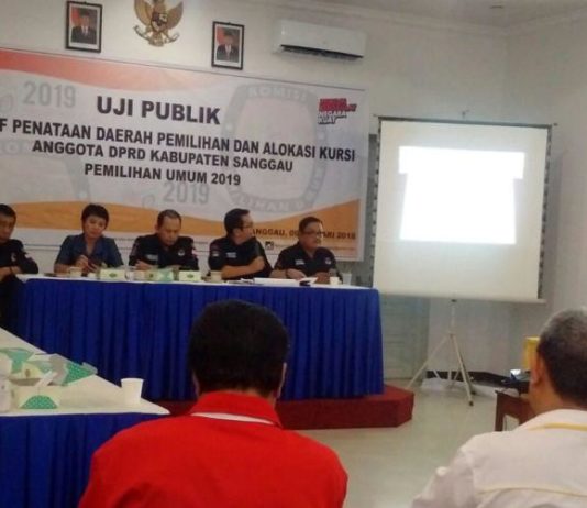Ini Jumlah Kursi DPRD Sanggau Tahun 2019 Uji Publik Draf Penataan Dapil dan alokasi kursi Anggota DPRD Sanggau 2019, Kamis (8/2) di hotel Meldy, Sanggau---Kiram Akbar