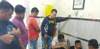 Nyuri di Pontianak, Ditangkap di Entikong