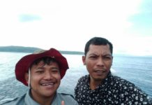 Hasilnya, Sangat Bermanfaat untuk Industri Maritim TUNTAS: Wajah sumringah M. Rizqi Mubarok (kiri) usai pengukuran arus laut di perairan Obi yang dikenal dengan gelombang dahsyatnya tuntas, Kamis (15/3).RUSTAM ODE NURU/MALUT POST