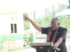 Resmikan Pabrik. Bupati Kubu Raya, H Rusman Ali meresmikan pabrik kelapa sawit di Desa Teluk Bakung, Kecamatan Sungai Ambawang, Selasa (20/3). Humas for Rakyat Kalbar