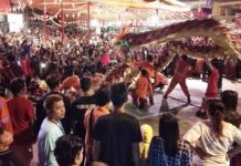 Pawai Lampion Diwarnai Atraksi Barongsai dan Naga