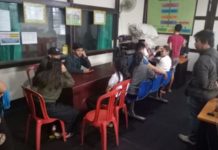 Berduaan di Kamar Kos, 15 Muda-mudi Diangkut Satpol PP TERJARING. Belasan penghuni kos terjaring razia Satpol PP Kota Pontianak karena berduaan dalam kamar kos dan tidak memiliki identitas diri, Rabu (14/3) pagi—Ocsya Ade CP