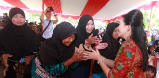 Karolin Janji Lanjutkan Pembangunan Infrastruktur