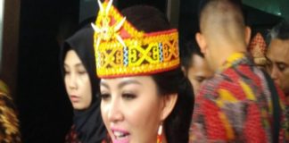 Prihatin.! Penganiayaan Guru di Pontianak, Ini Penjelasan Cagub Karolin