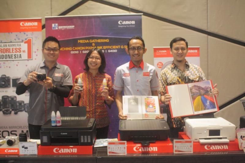 PRODUK BARU. Launching 10 varian terbaru printer Pixma yang dilaksanakan di Hotel Neo Pontianak, Rabu (14/3). Gusnadi-RK