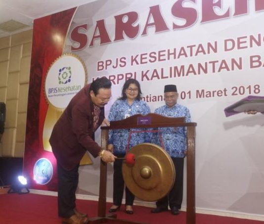 Masih Ada ASN Keluhkan Pelayanan Rumah Sakit SARASEHAN. Sy. Yusniarsyah Syahab memukul gong tanda dimulainya kegiatan Sarasehan BPJS Kesehatan dengan Korpri Kalbar di Hotel Mercure, Pontianak, Kamis (1/3). Humas Pemprov for RK