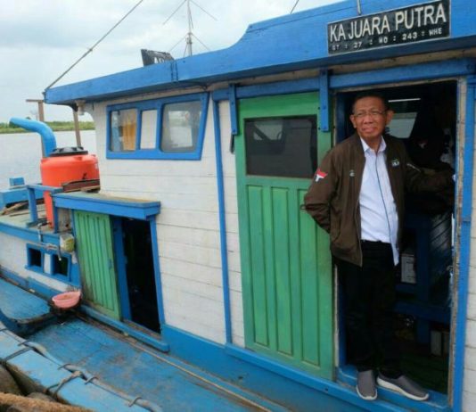 Kunjungi Pelosok, Warga Keluhkan Jalan ke Pasangan Midji-Norsan Calon Gubernur Kalbar dengan nomor urut tiga, Sutarmidji