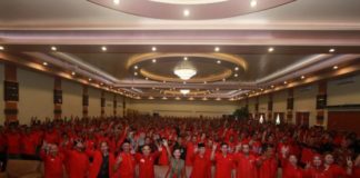 Warga Madura Sambut Hangat Karolin Karolin Kukuhkan Tim Pemenangan di Kabupaten Ketapang